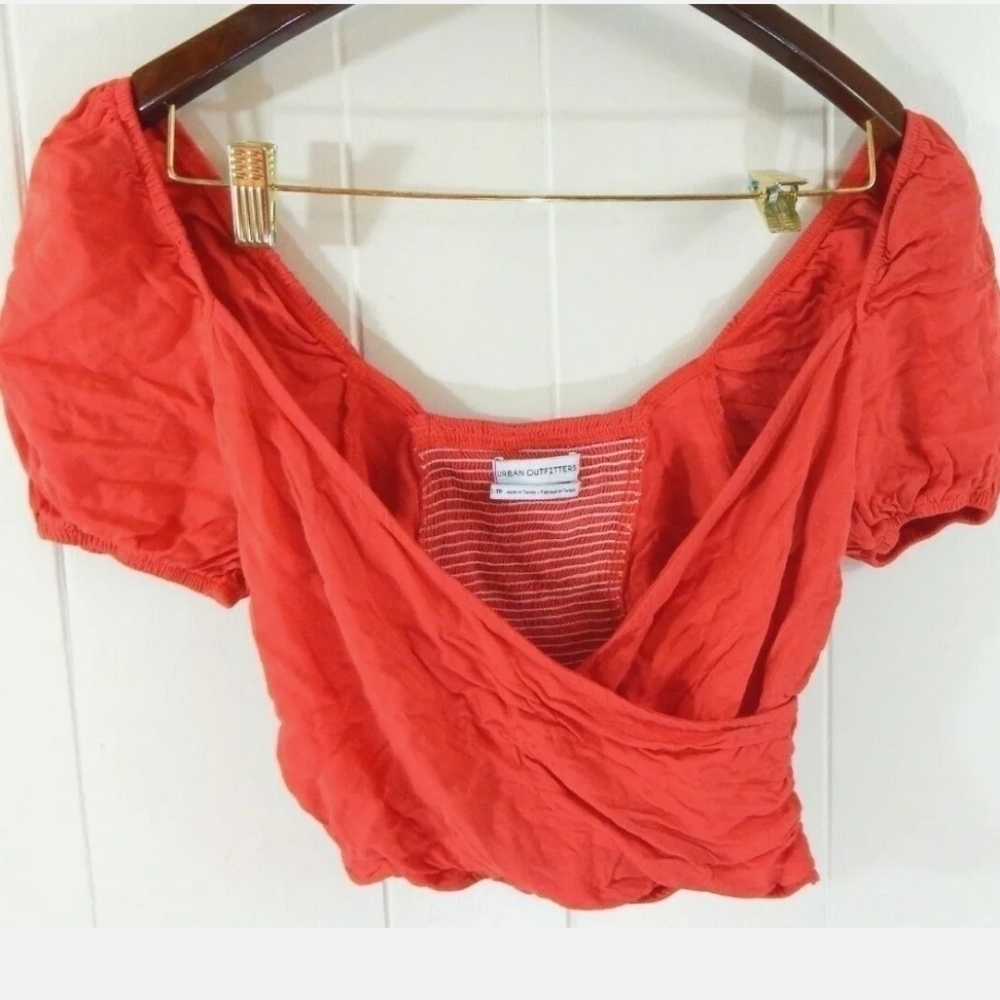 Urban Outfitters‎ Beth Surplice Ruched Crop Top